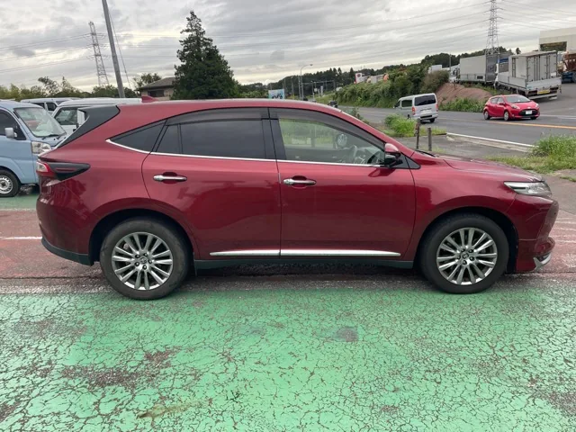 Toyota ハリアー 2.0プレミアム
