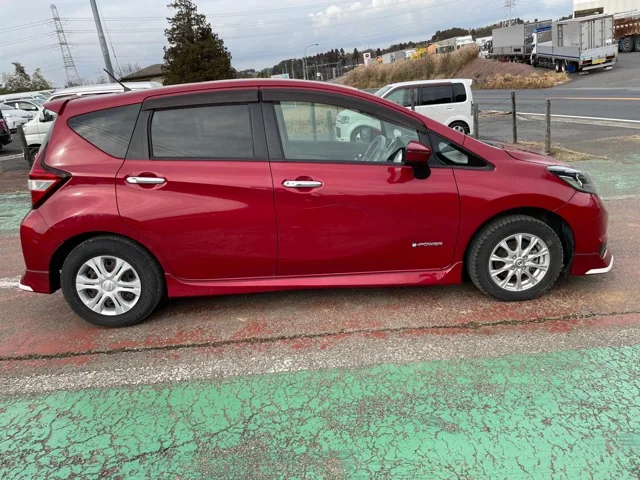 Nissan ノート 1.2e-POWER X