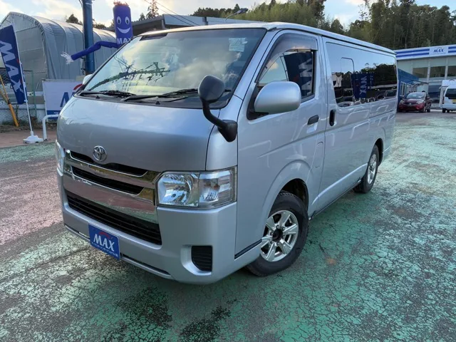 Toyota ハイエース 4ドアバン3.0DT DXロングGLパッケージ 4WD