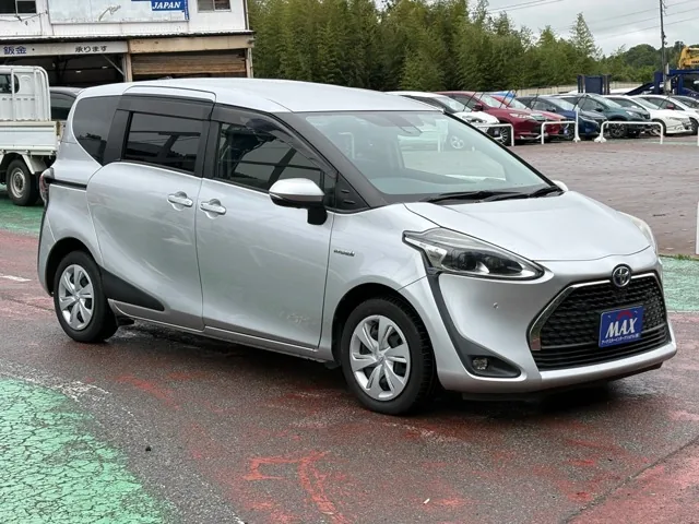 Toyota シエンタ ハイブリッド1.5ファンベースG